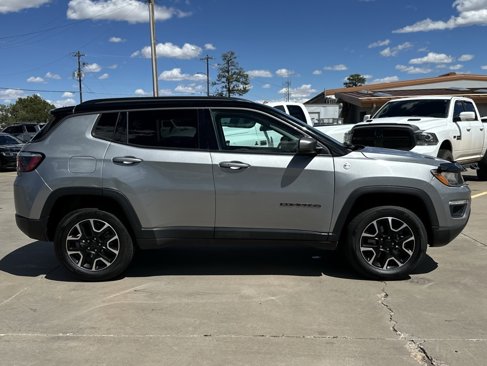 Used 2020 Jeep Compass Trailhawk image 2