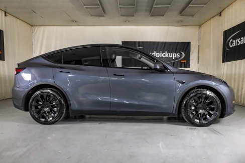 Used 2020 Tesla Model Y Long Range image 5