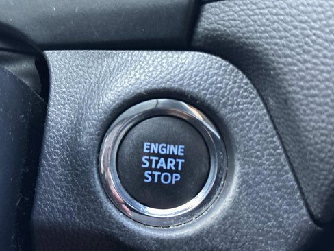 Used 2019 Toyota RAV4 XLE image 17