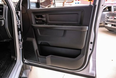 Used 2020 RAM 3500 Tradesman w/ Chrome Appearance Group image 42