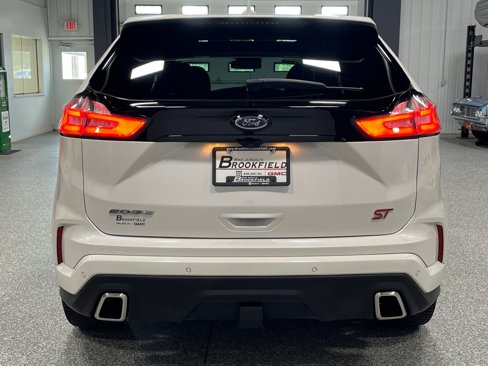 Used 2019 Ford Edge ST w/ Cold Weather Package image 4