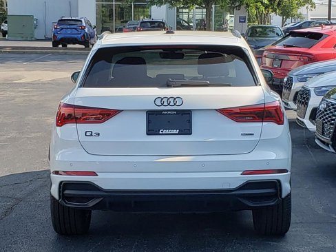 New 2025 Audi Q3 2.0T Premium image 4