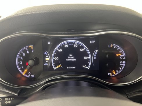 Used 2020 Jeep Grand Cherokee Limited image 13