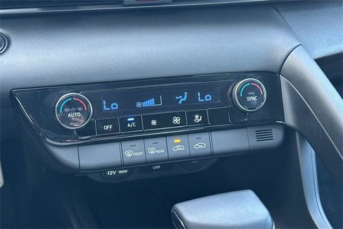 Used 2025 Hyundai Elantra Sport image 20