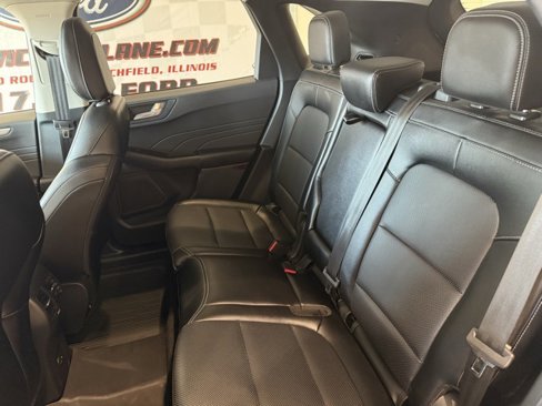 Used 2022 Ford Escape SEL image 17