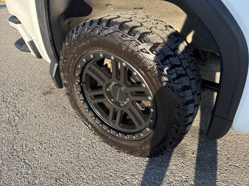 Used 2019 GMC Sierra 1500 Elevation image 9