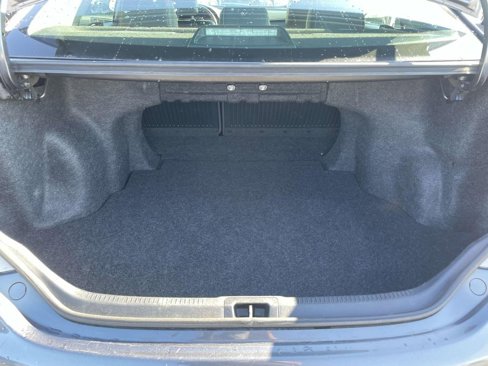 Used 2014 Toyota Camry image 29