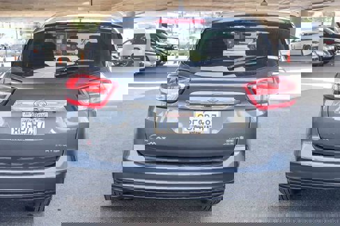 Certified 2018 Ford C-MAX SE image 5