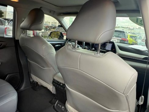 Used 2021 Toyota Highlander Platinum image 26