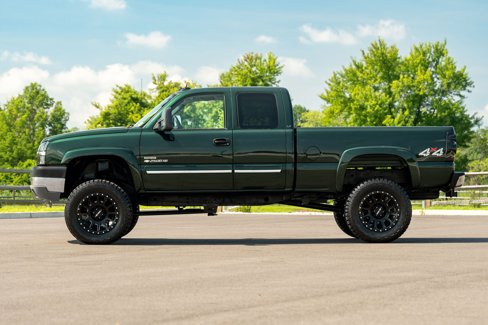 Used 2004 Chevrolet Silverado 2500 LT w/ Snow Plow Prep Package image 9