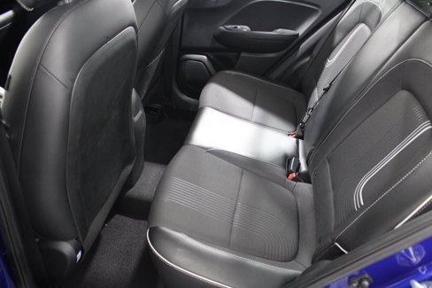 Used 2023 Hyundai Venue Limited image 21