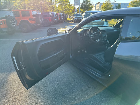 Used 2014 Dodge Challenger R/T Plus image 11
