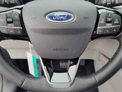 New 2025 Ford Escape SE image 13