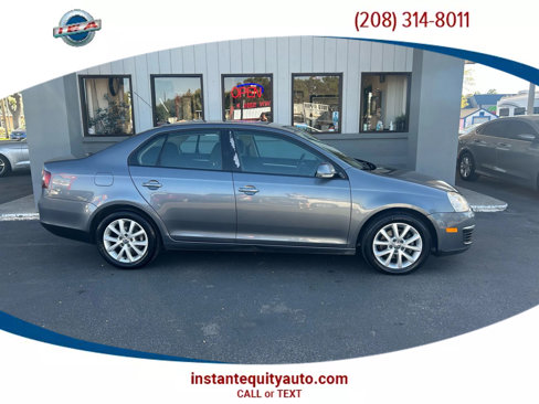 Used 2010 Volkswagen Jetta S image 1