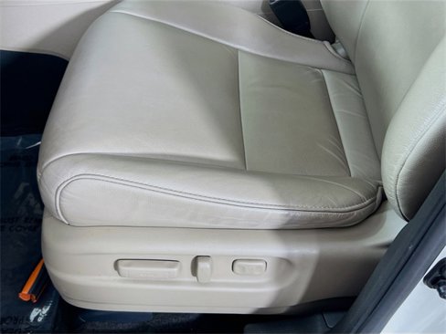 Used 2016 Honda Pilot Touring image 20