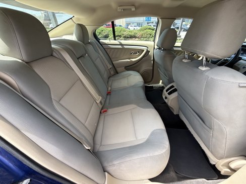 Used 2015 Ford Taurus SEL w/ Equipment Group 201A image 33