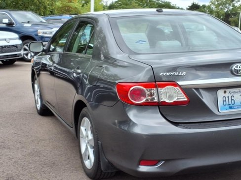 Used 2013 Toyota Corolla LE image 23