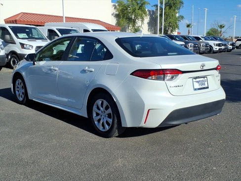 Used 2024 Toyota Corolla LE image 3
