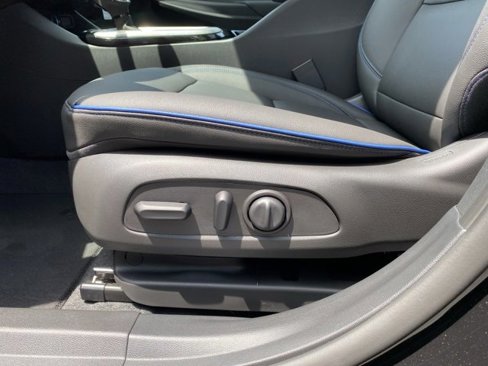 New 2025 Buick Envista Sport Touring w/ Convenience I Package image 11