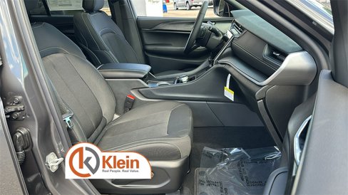New 2025 Jeep Grand Cherokee Laredo X w/ Luxury Tech Group I image 29