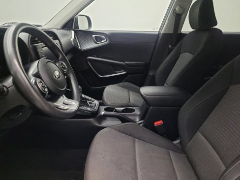 Used 2020 Kia Soul S image 17