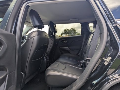 Used 2020 Jeep Cherokee Limited image 7