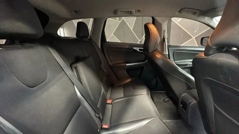 Used 2016 Volvo XC60 T5 image 28