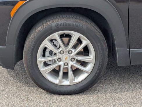 Used 2024 Chevrolet TrailBlazer LS w/ LS Convenience Package image 3