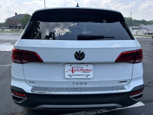 Used 2022 Volkswagen Taos SEL image 6