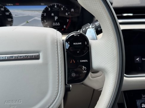 Used 2019 Land Rover Range Rover Velar R-Dynamic HSE image 40