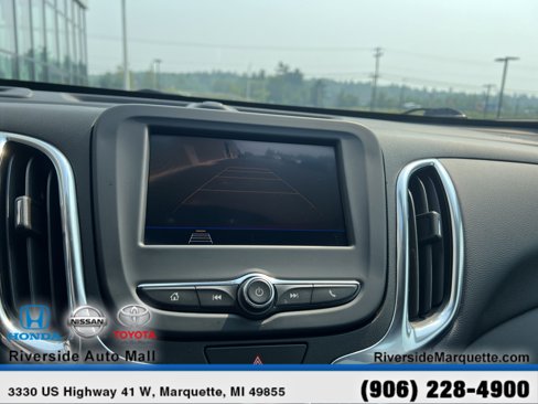 Used 2021 Chevrolet Equinox LT image 22