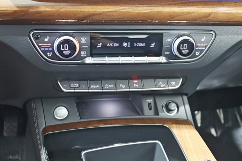 Used 2024 Audi Q5 Prestige image 24