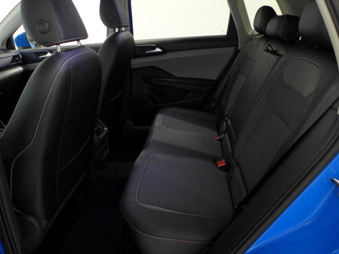 Used 2022 Volkswagen Taos SE w/ Panoramic Sunroof Package image 53