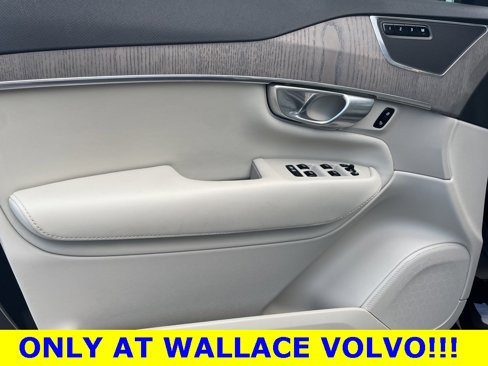 Used 2024 Volvo XC90 B5 Plus w/ Protection Package Premier image 16