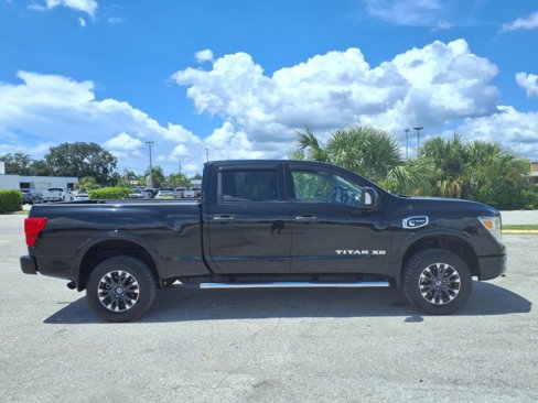 Used 2017 Nissan Titan PRO-4X image 8