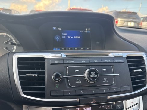 Used 2014 Honda Accord LX image 23