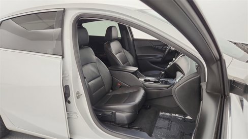 Used 2020 Chevrolet Malibu LT w/ Leather Package image 27