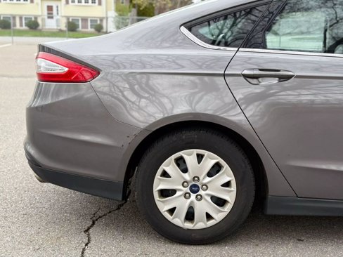 Used 2013 Ford Fusion S image 10
