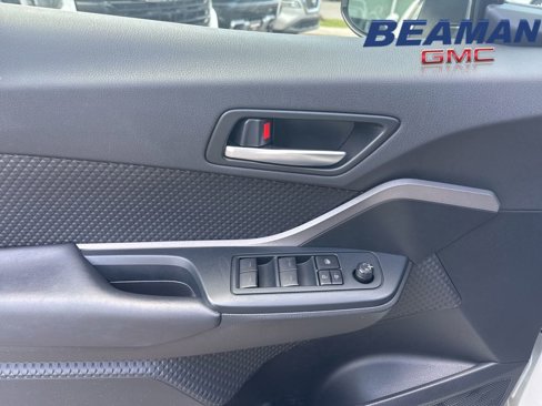 Used 2020 Toyota C-HR LE image 12