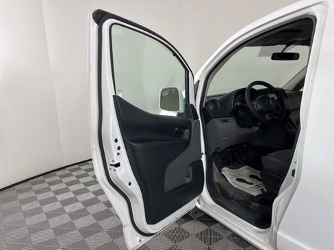 Used 2017 Nissan NV200 SV w/ Technology Package image 16