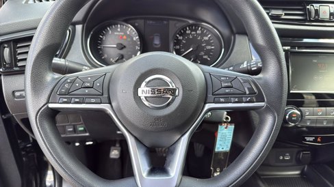 Used 2021 Nissan Rogue Sport S image 15