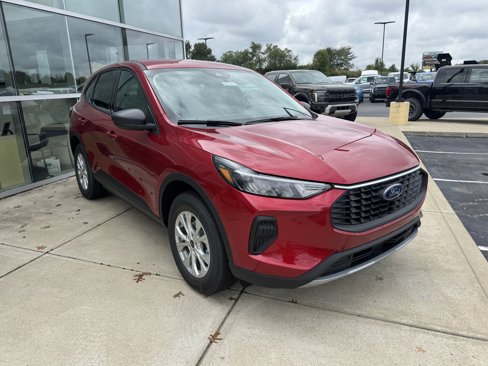 New 2025 Ford Escape Active image 2