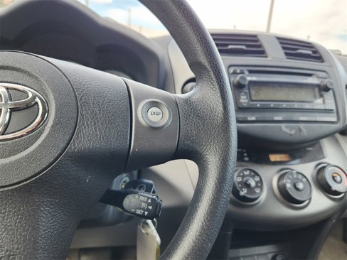 Used 2012 Toyota RAV4 4WD image 17