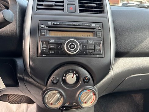 Used 2012 Nissan Versa SV w/ Convenience Pkg image 13