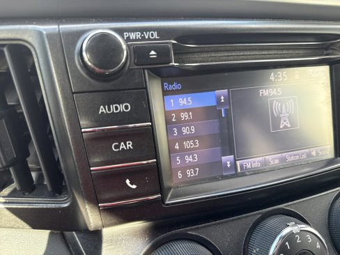 Used 2017 Toyota RAV4 LE image 22