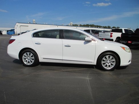 Used 2013 Buick LaCrosse Leather image 3