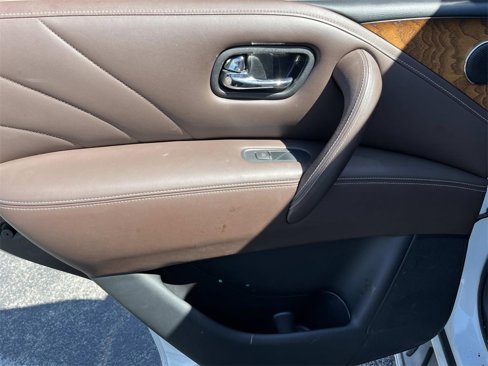 Used 2017 INFINITI QX80 Limited image 21