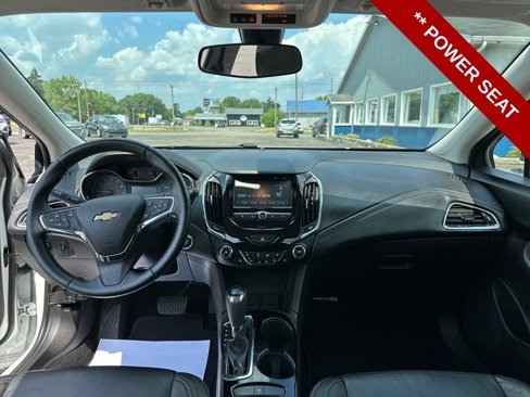 Used 2017 Chevrolet Cruze Premier image 14