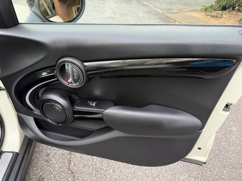 Used 2018 MINI Cooper S image 29