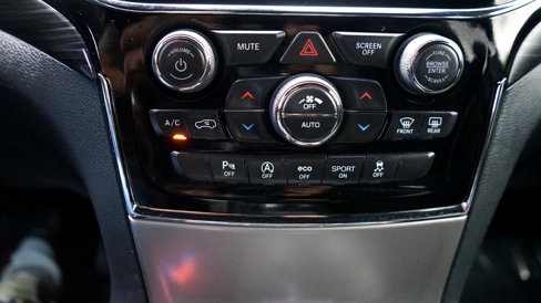 Used 2020 Jeep Grand Cherokee Altitude image 20